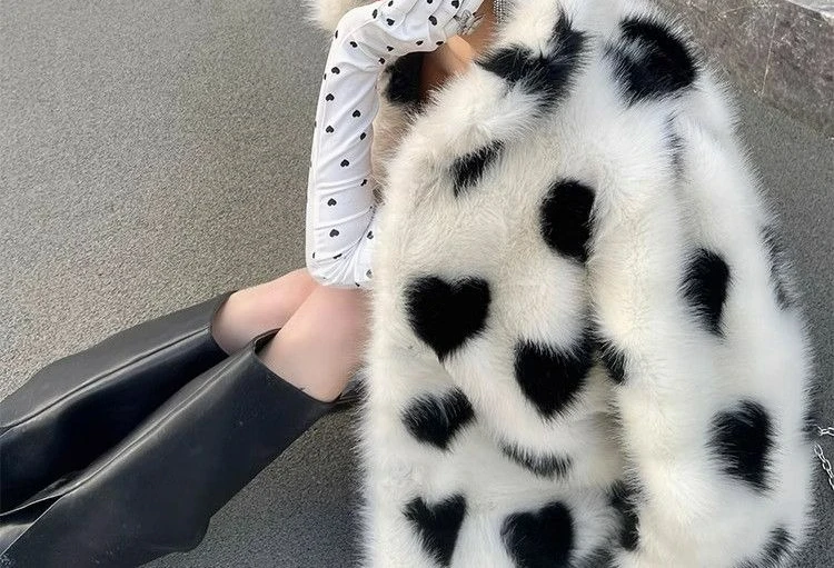 Black and White Caring Environmentally Friendly Fur Coat Loose Faux Fur Coat Women's Young Style Thick Coat
