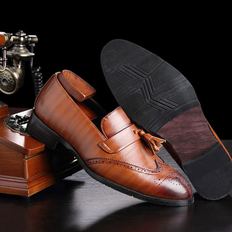 Mocassins en cuir de luxe pour hommes, chaussures richelieu à pompons de styliste, chaussures de mariage, mode haute qualité, chaussures décontractées pour hommes, grande taille 37-48