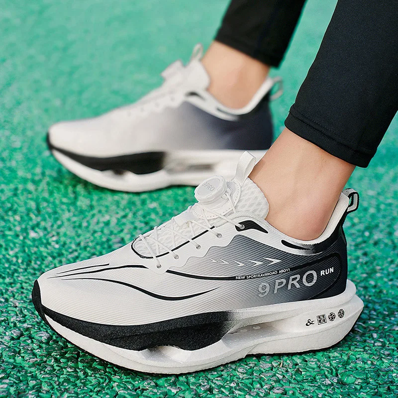 Fashion Running Shoes Men's Light Breathable Sneakers Cushioning Abrasion Resistant Athletic Training Shoes Women Jogging Shoes Travel Hiking Shoes 36-45