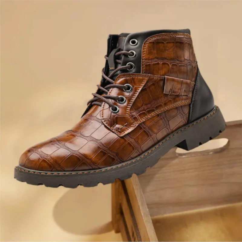 Botas de cuero de talla grande para hombre, botines de estilo británico Retro para exteriores, transpirables, antideslizantes, de media caña, M402