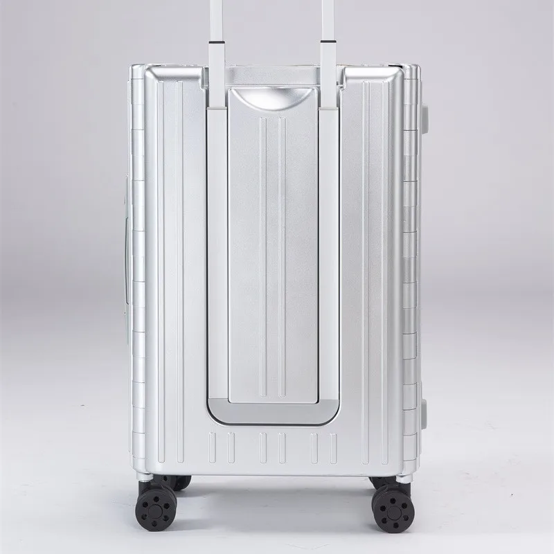 A mala dobrável com tirante e senha de 20 polegadas pode ser registrada.