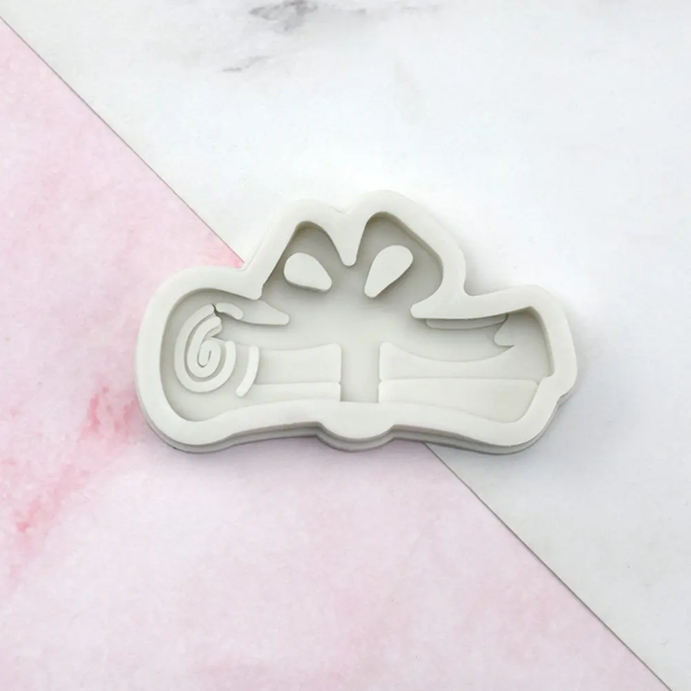

2Pcs Graduation Silicone Mold Keychain Pendant DIY Diploma Scroll Mold Handmade Craft Decoration Key Pendants Mould