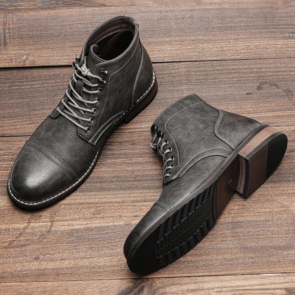 Herrenstiefel mit runder Zehenkappe, Schnürstiefel für Männer, schmale Außensohle mit niedrigem Blockabsatz, knöchelhohe Stiefel. – Detail 7