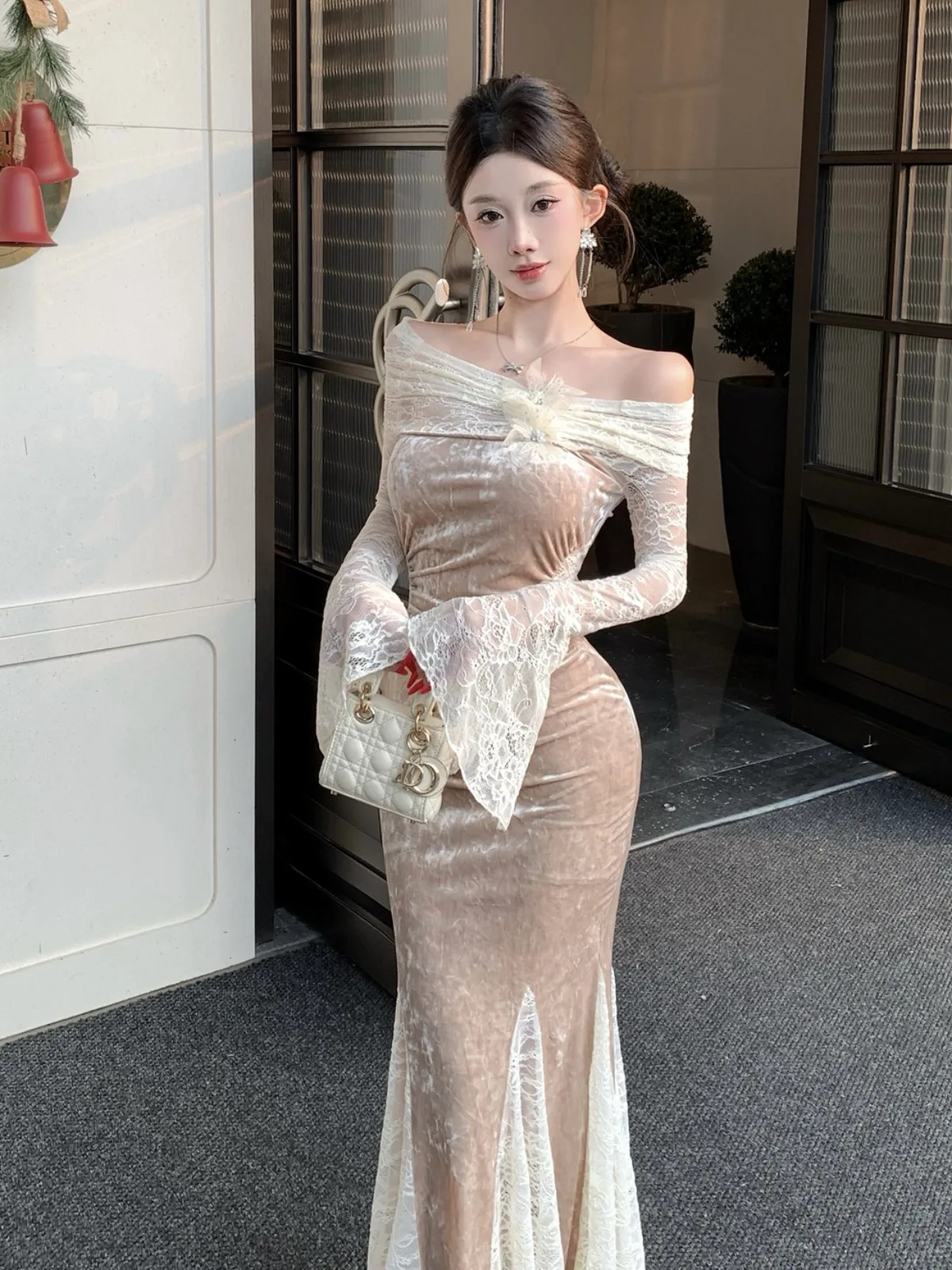 

Ele Lace Patchwork Velvet Evening Gown One oulder Bell Sve Long Sve Waist Cinch Fi Tail Bodycon Long Dr