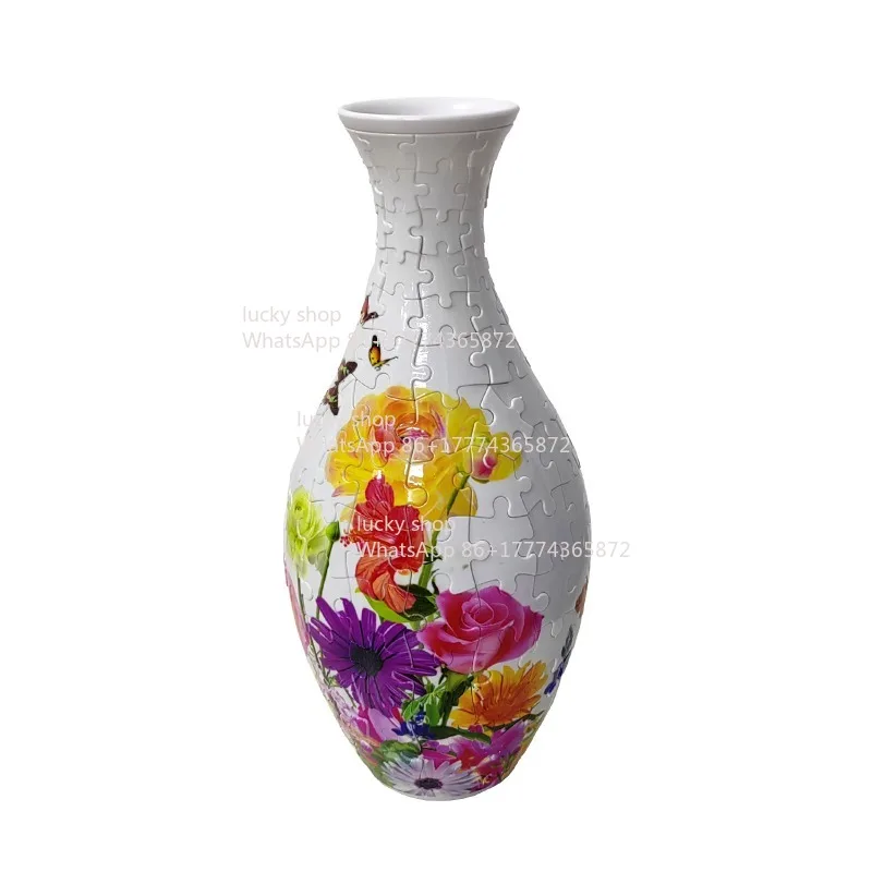 

New Butterfly - Oriental Romance for Life: Blue and White Flower Bottle, Let The Flowers Bloom in The Oriental Concept