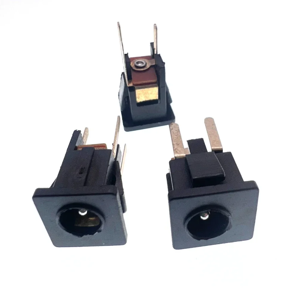 DC068 2.1 round pin socket 5.5*2.1mm three-pin 180-degree vertical straight-in long-leg square panel installation