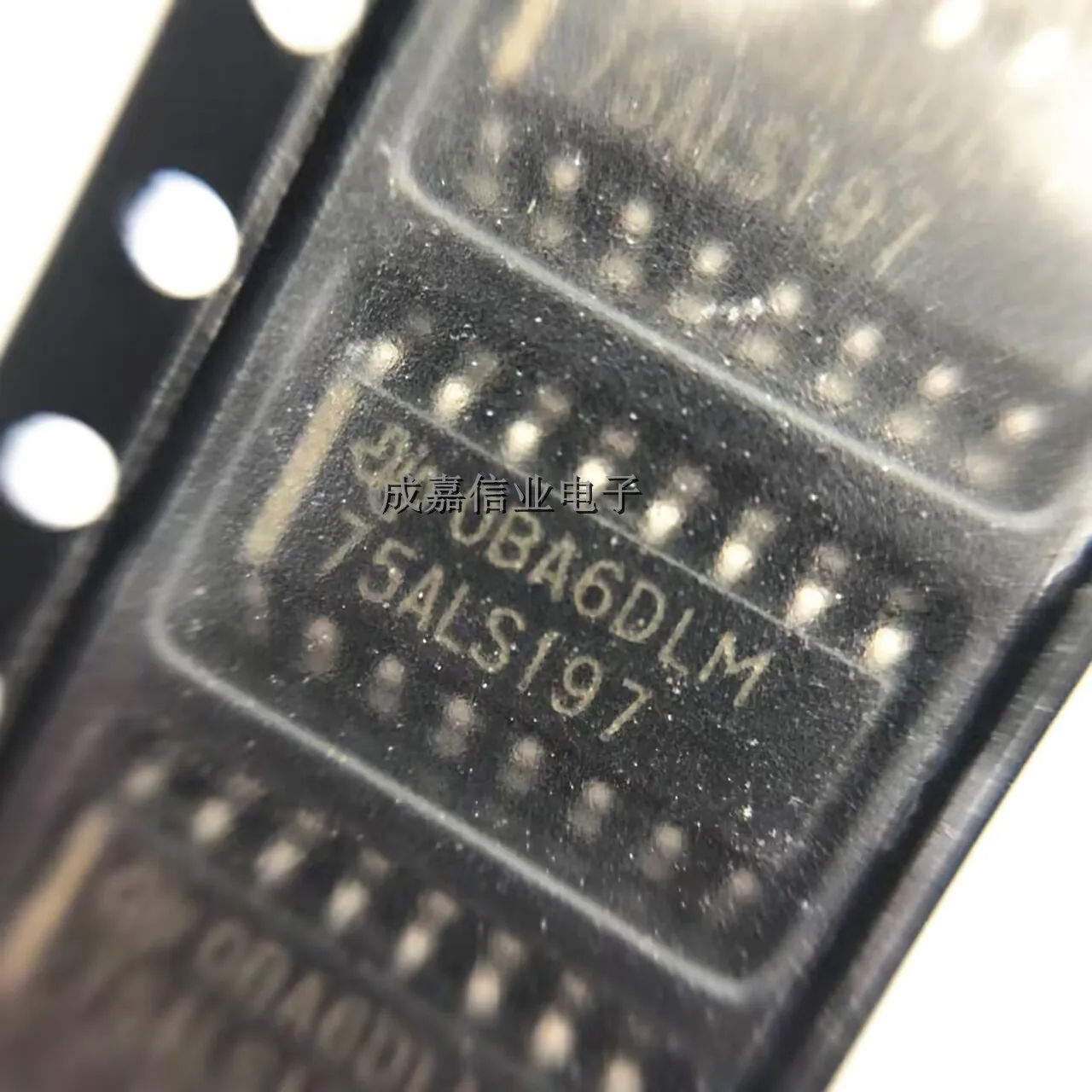 5pcs/Lot SN75ALS197DR SOP-16 MARKING;75ALS197 Bus Receivers Quad Differential Line Driver Operating Temperature:0 C-+ 70 C