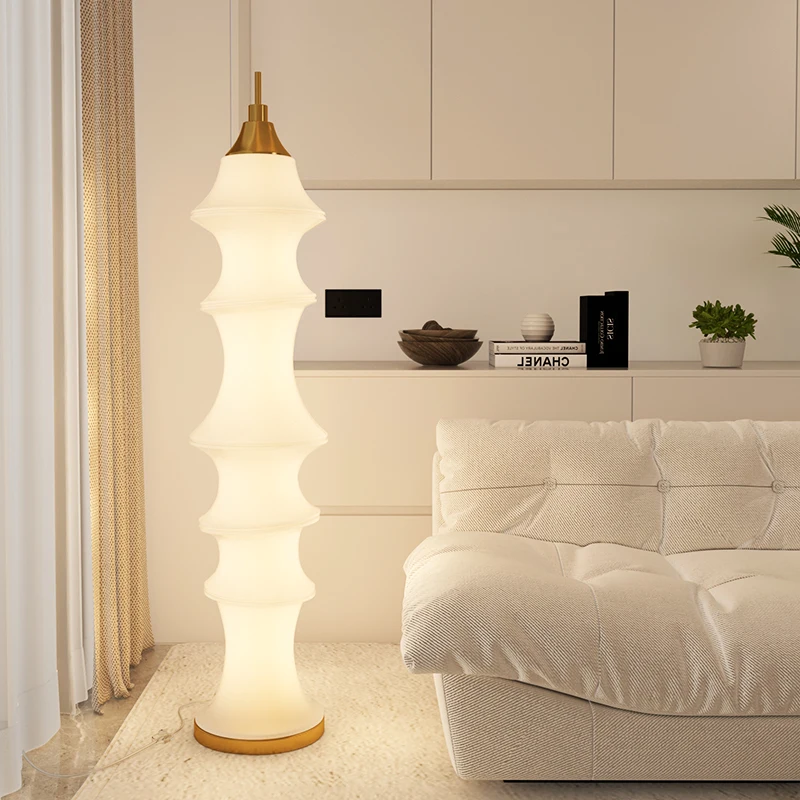 French Cream Style Floor Lamps Bedroom Bedside Living Room Net Red High Color Room White Vertical Luminaire Foot switch G0602#