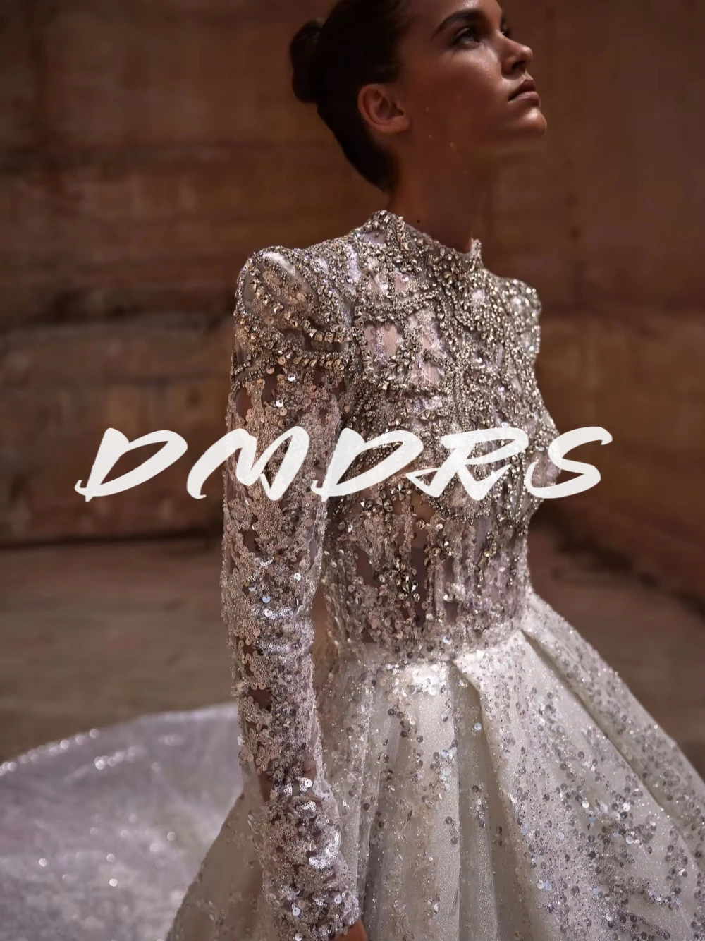 

Dazzling A Line Crystals Wedding Dress Charming Lace High Neck Bridal Gown Elegant Customized Romantic Buttons Back Women Wear