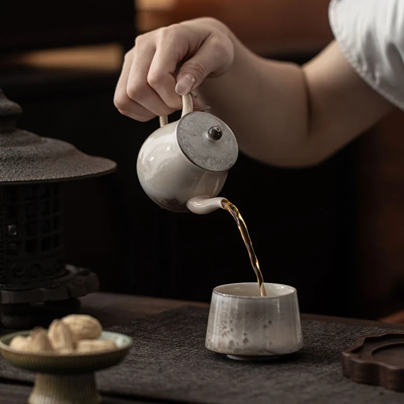 

Junyue Pot Household Ceramic Tea-making Pot Handheld Single Pot Filter Pot Tea Set Gift Box