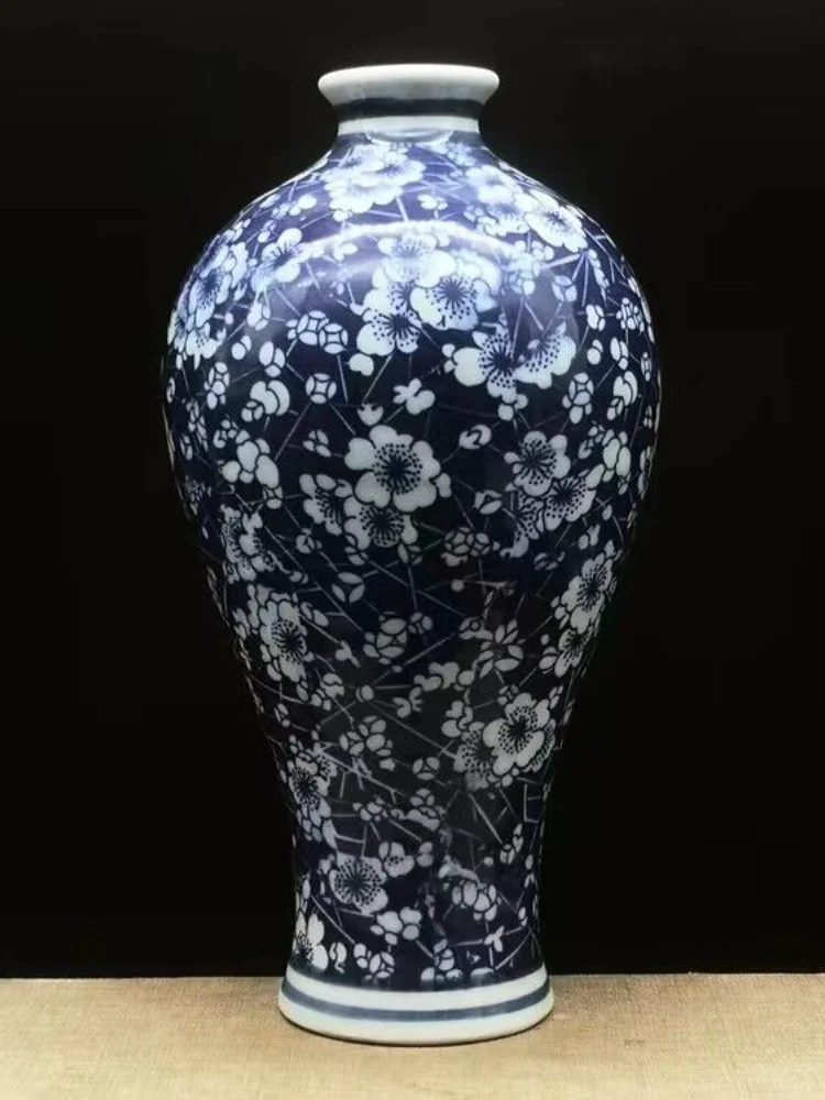 Old Chinese Blue and white porcelain vase Plum blossom vase 22cm
