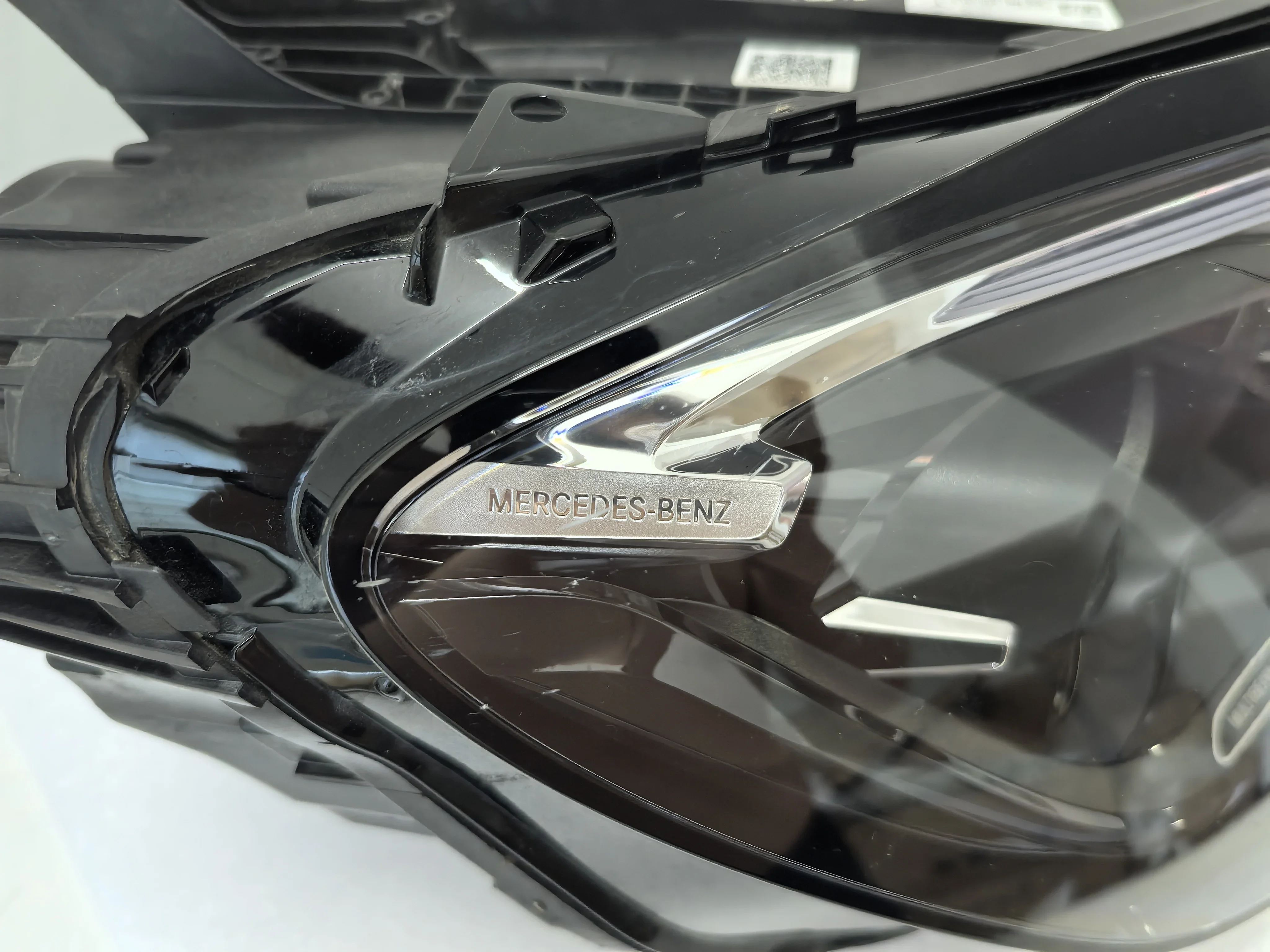 مجموعة ملحقات W167 الأصلية 2023-2024 ترقية منخفضة إلى عالية للمصباح الأمامي الهندسي متعدد الشعاع GLS W167