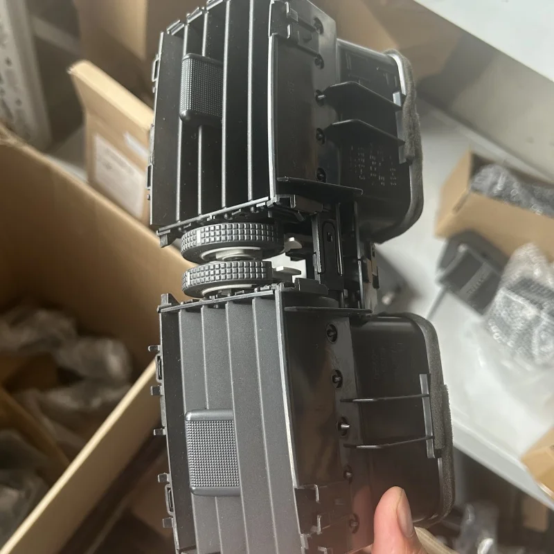 Outlet AC Ventilasi AC Mobil Bekas untuk Toyota Land Cruiser Prado 2700 LC150 2009-2013 LC150 Penal