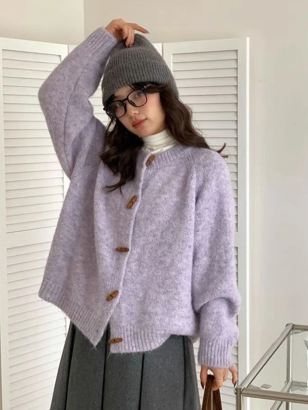 Autumn Winter New Women's Sweater Personalized Horn Button Round Neck Knitted Cardigan Loose Soft Thickened Warm Sweater Jacket