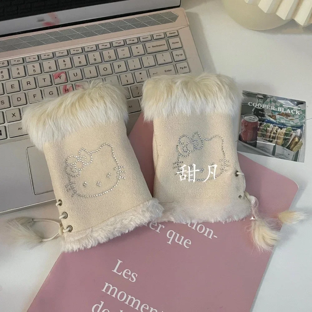 

Miniso Hello Kitty Plush Gloves Anime Y2K Girl Frosted Deer Skin Velvet Rabbit Hair Half Finger Warm Outdoor Windproof Gloves