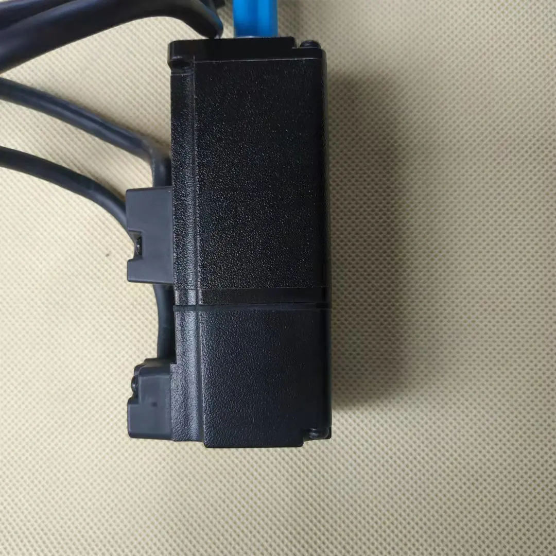 Novo servo motor AB 100W ECMA--C30401ES