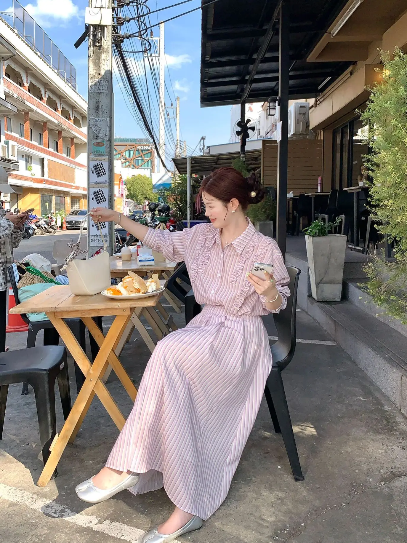 

Fashionable Korean Style Striped Shirt And Half Skirt Set for Women with Lace Design Long Sleeve Spring Collection