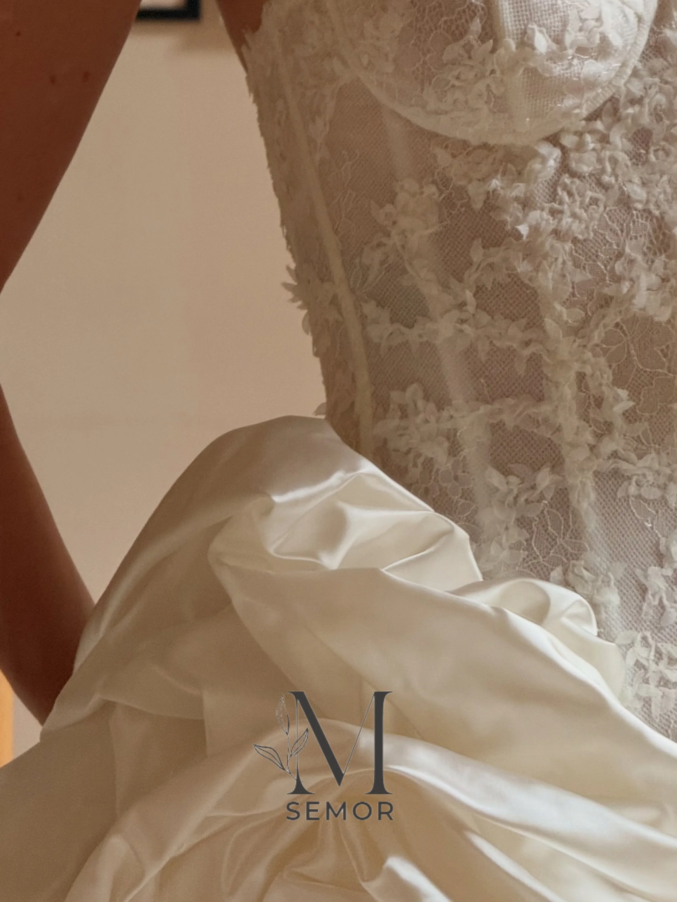 Semor Customized White Satin Strapless Corset Short Lace Mini Wedding Dress Choker Neck Bridal Formal Evening Party Outfit 2027