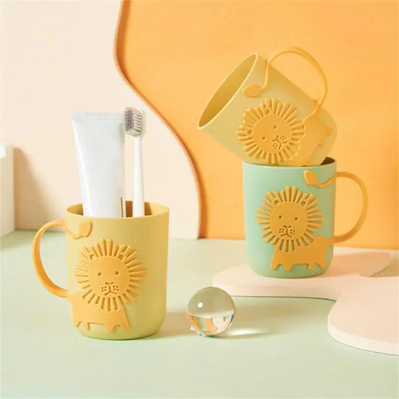 

Детская чашка для полоскания рта, креативный милый маленький лев, персонализированная мультяшная пластиковая чашка, портативная уличная дорожная бытовая чашка для рта