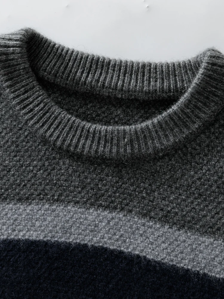Retro color matching round neck thickened pure mountain cashmere sweater for men's versatile pullover in autumn and winter.
