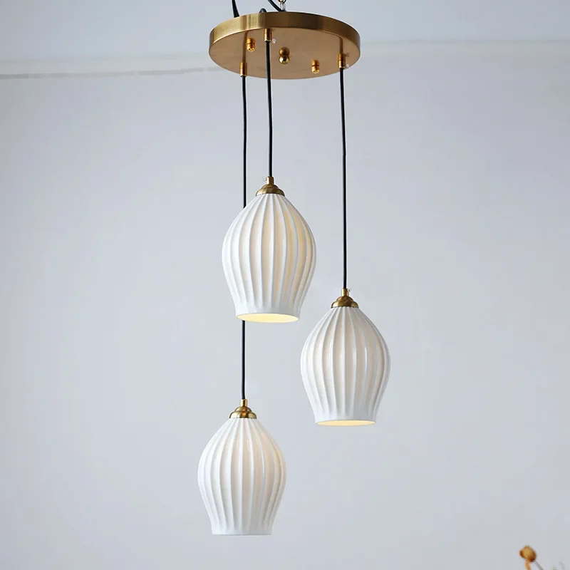 

Modern British style Elegance Ribbed Ceramics Pendant Lights For Dining Island Living Room Suspension Chandeliers White Shade