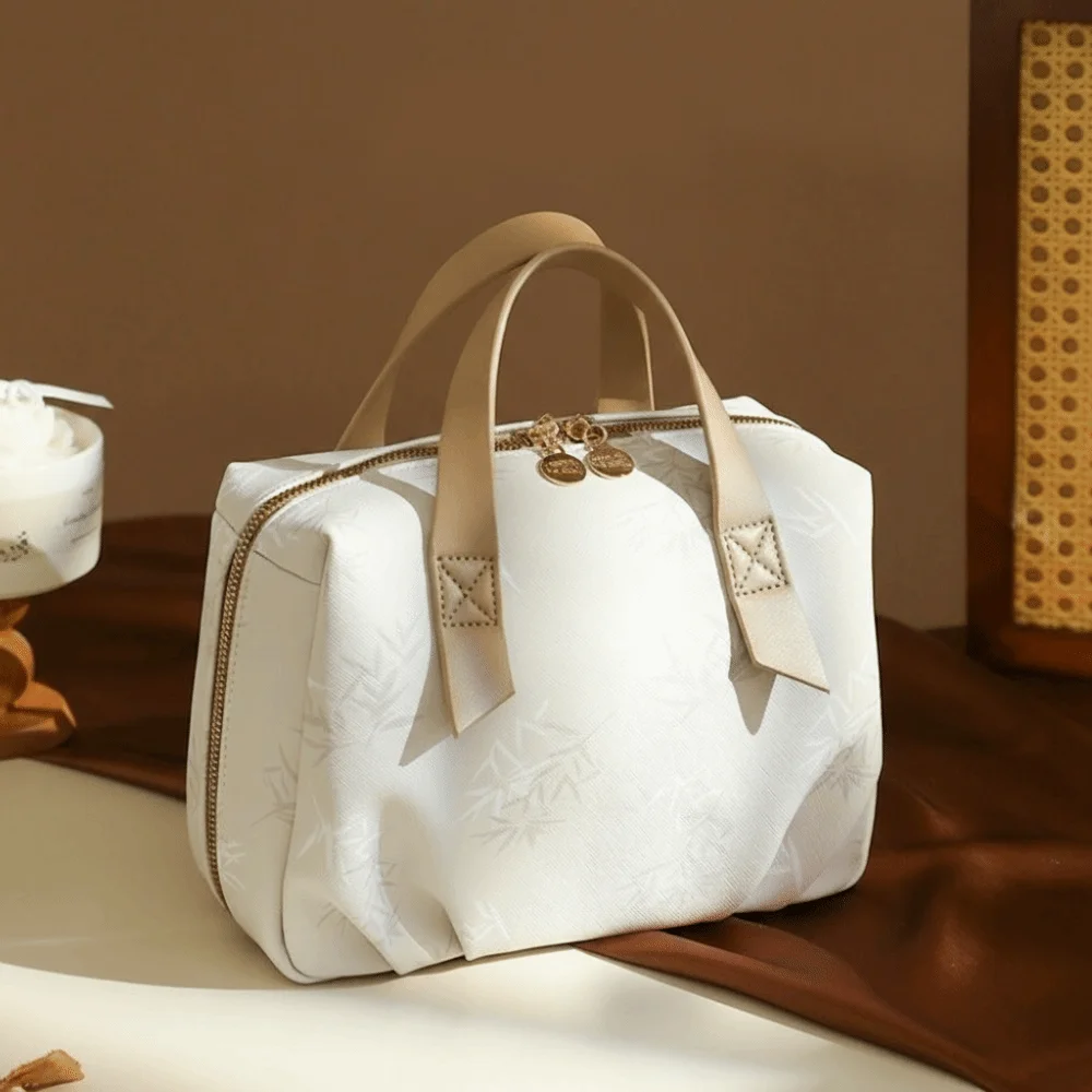 

Portable Cosmetic Bag Elegant Chinese Style Toiletry Bag Printing Large Capacity Makeup Bag for Cosmetics Storage
