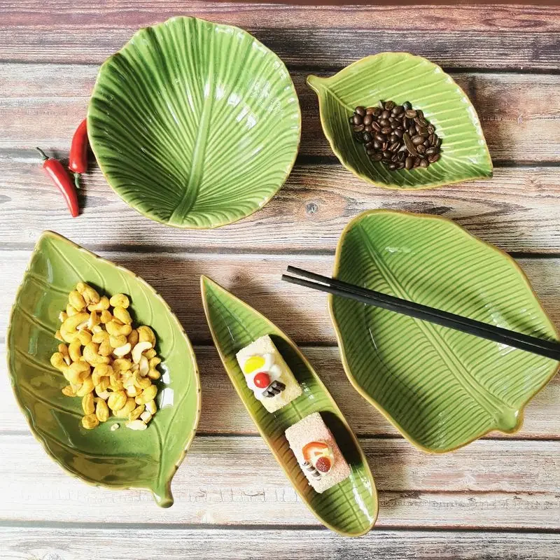 Retro relief Japanese-style banana leaf ceramic rice plate vegetable plate tableware green leaf shape salad bowl fruit plate