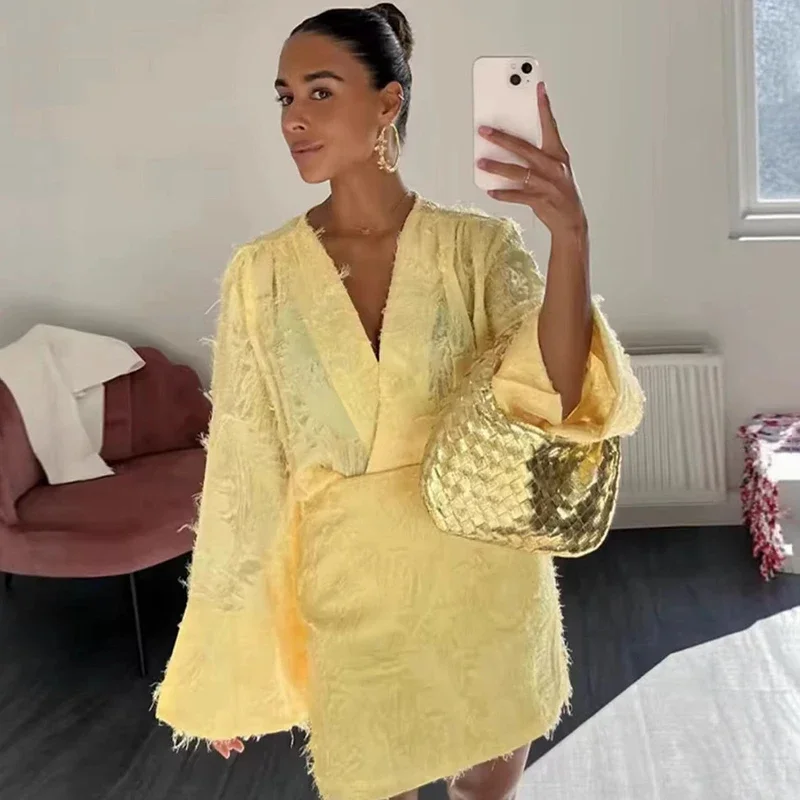 

Tuularose Elegant Skirt 2-Piece Set Women Sexy V-Neck Jacquard Loose Top Fitted Mini Skirt Set Luxurious Party Women Dress Sets
