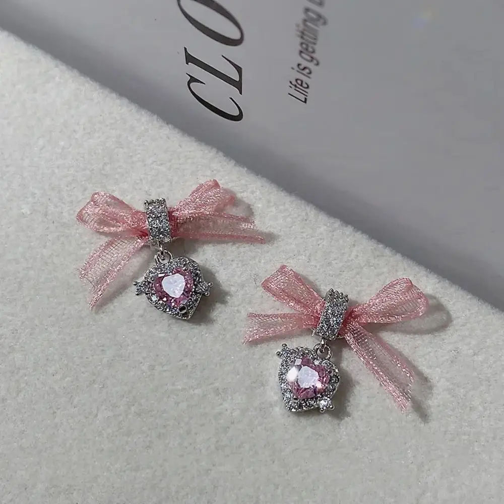 1 PCS Manicure Ornaments Zircon Nail Art Accessories Exquisite Sweet Heart Zircon Pendant Nail Charms Metal Shiny