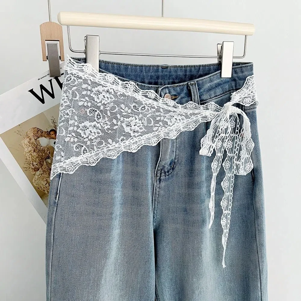 تنورة خفيفة الوزن من الدانتيل مُزينة بنقشة الزهور برباط Y2K ملابس الشارع الشهير وشاح مثلث من الدانتيل تنورة ملفوفة على المئزر