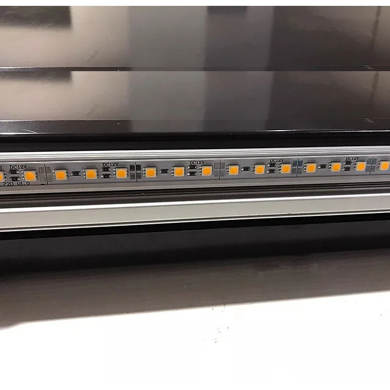 

RV Parts Aluminum Alloy Thickened Anti-slip Auto Control with Telescoping LED Light Flat Caravan Motorhome RV Step