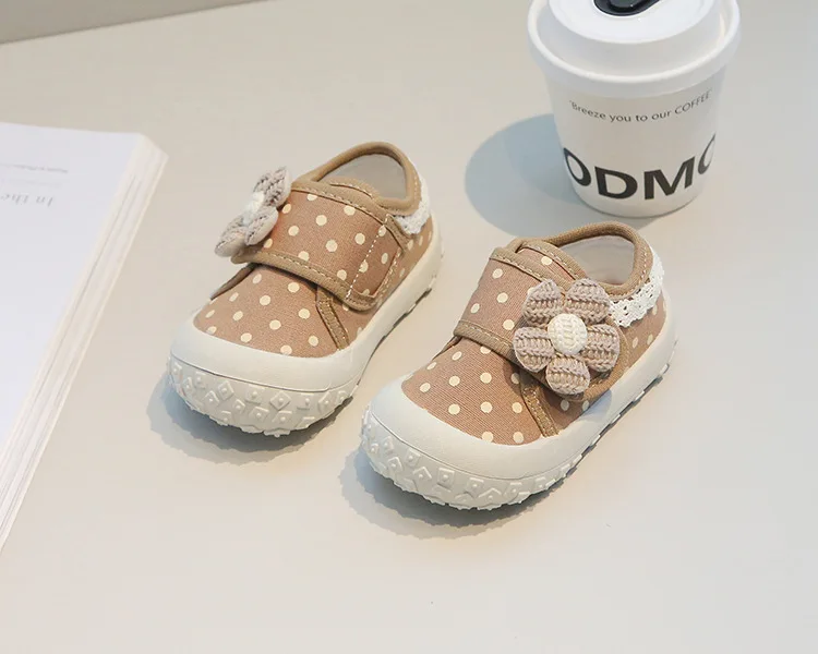Baby-Mädchen Freizeitschuhe Süße Polka Dots Kinder-Prinzessinnenschuhe Niedliche Blumen 2026 Brandneue Kleinkind-Laufschuhe Weiche Sohle – Detail 10