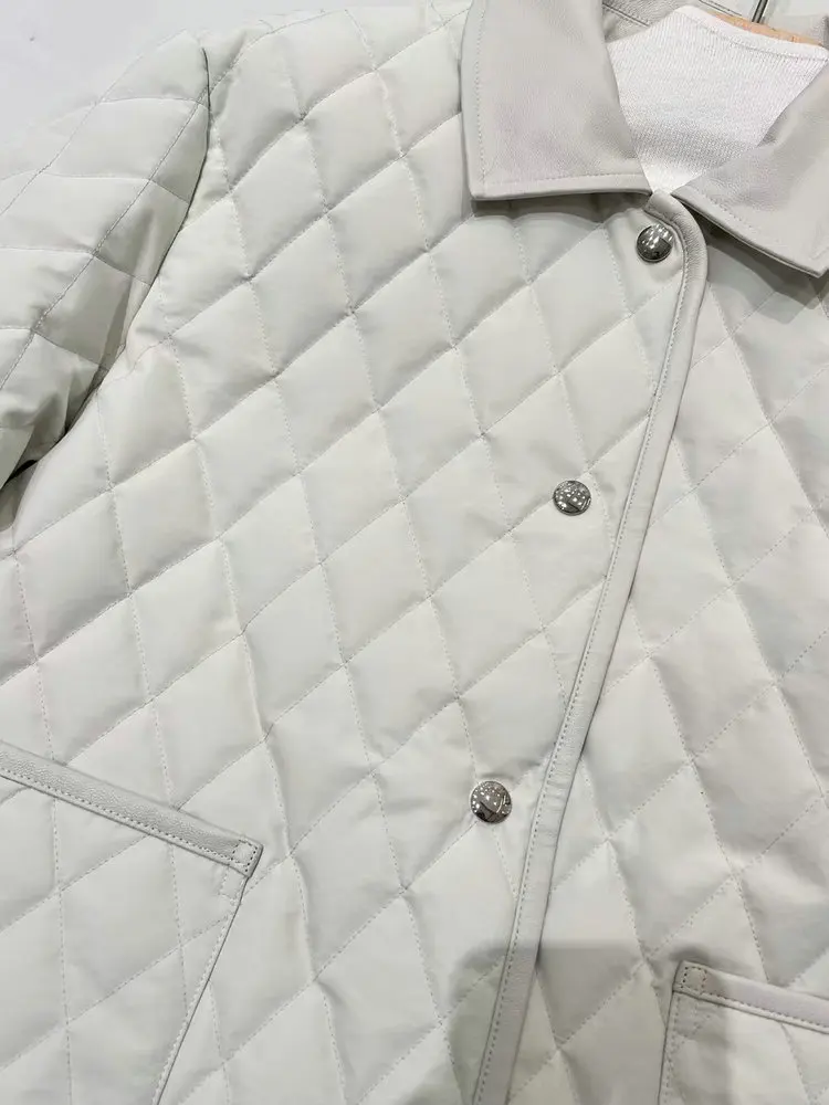 المرأة شتاء جديد الماس منقوشة أوزة أسفل دعوى التلبيب خياطة جلد الغنم أسفل سترة #4