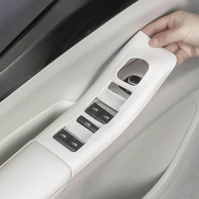 Für Geely EX2 Proton e.MAS 5 2025 2026 Schutzpolster für das Kennzeichenhebe-Panel aus Silikonmaterial, Innenausstattung. – Detail 5