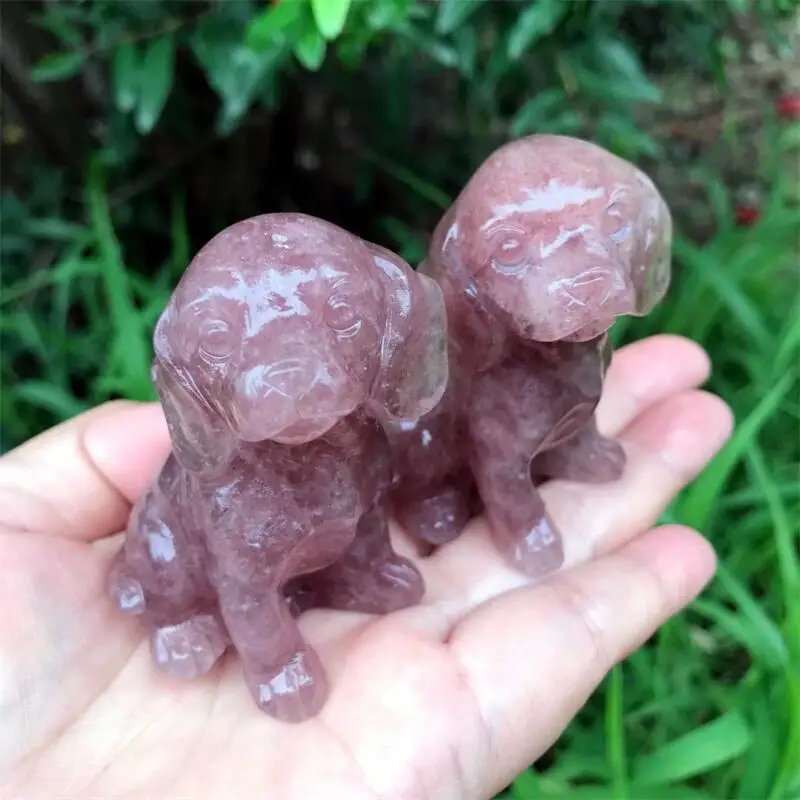 Natural Stone Red Strawberry Quartz Dog Labrador Retriever Hand Made Carved Animal Crystal Craft Home Decoration 1pcs