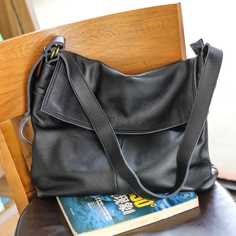 

High Quality European And American Top Layer Cowhide Lychee Pattern Square Large Capacity Portable Single Shoulder Crossbody Bag