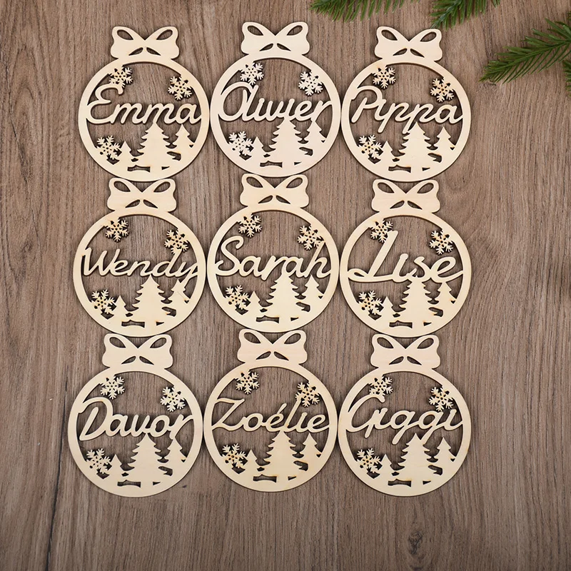 Custom-Made Name Ornament Personalized Christmas Wood Bauble Custom Snowflake Ornament Ball Wooden Ornament Ball with Name