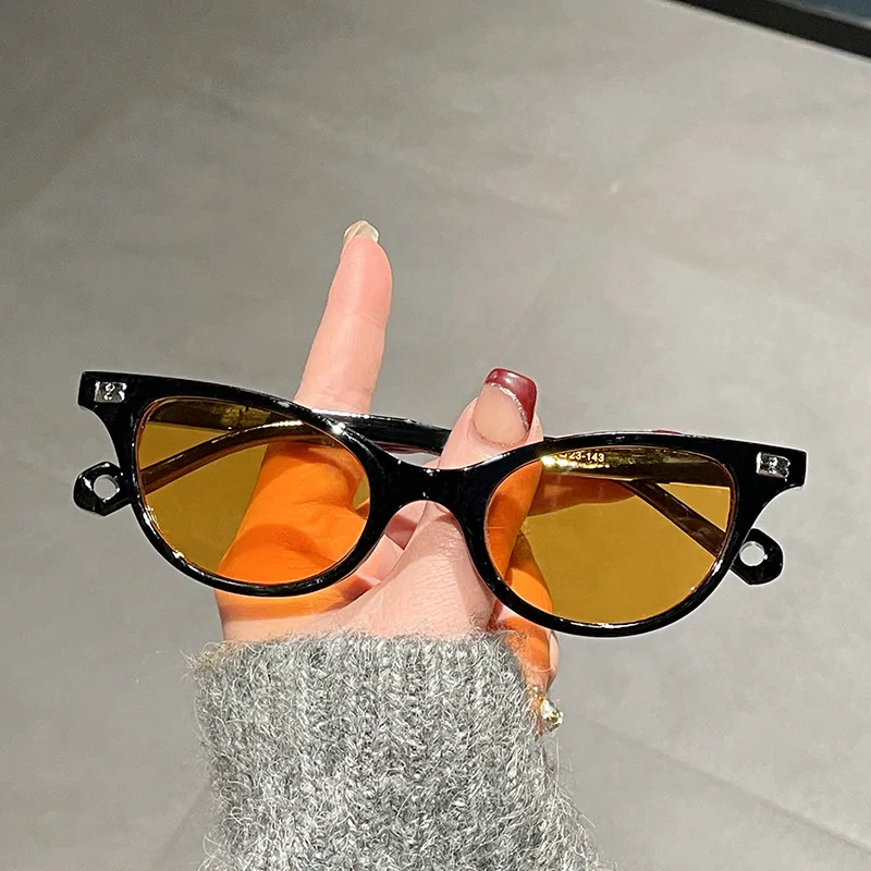 

Summer Travel Beach Shades Ladies Small Cat Eye Sunglasses Women Men Vintage New Fashion Sun Glasses UV400 Simple Designer 2024