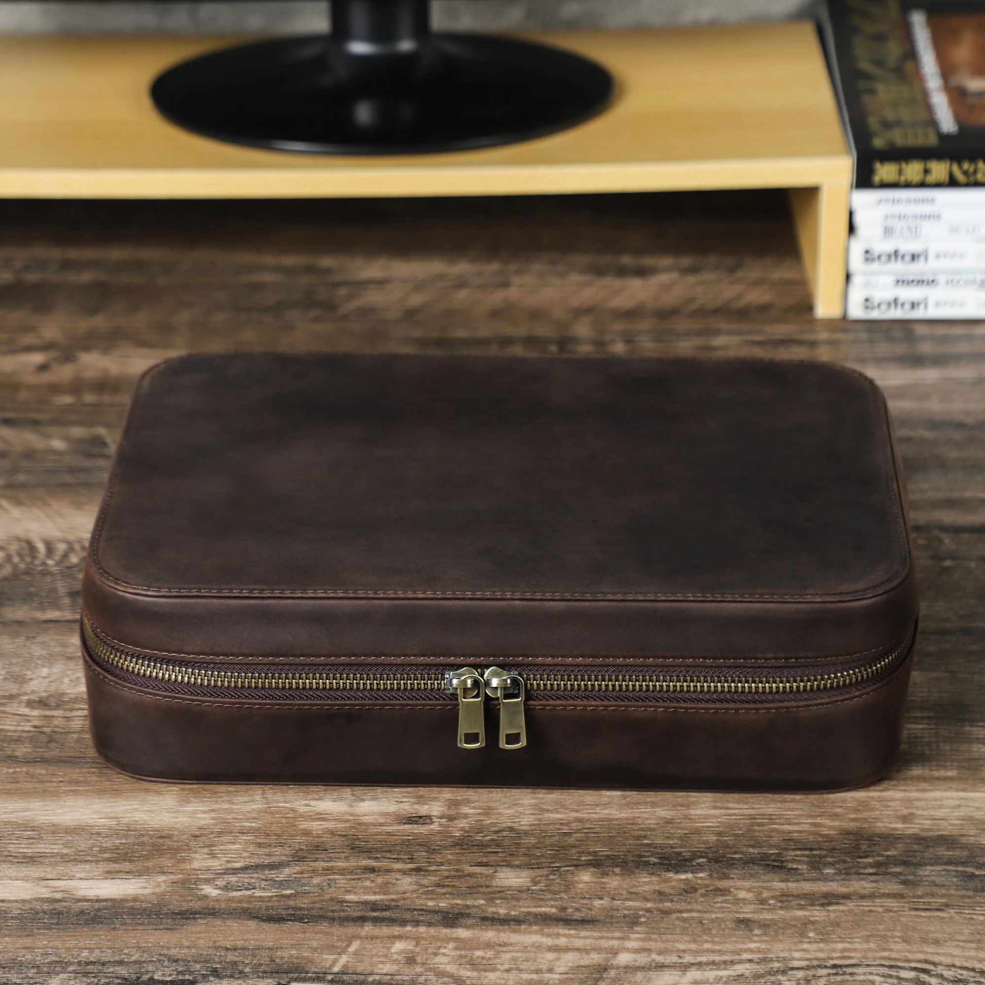 

Handmade Genuine Leather Storage Case, Portable Accessories, Electronic Travel Cable Organizer Bag with Apple Mac Mini