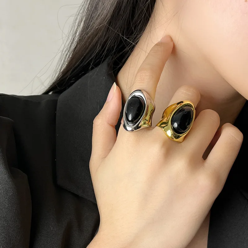 

Niche design obsidian wide-faced light luxury high-end water drop ring