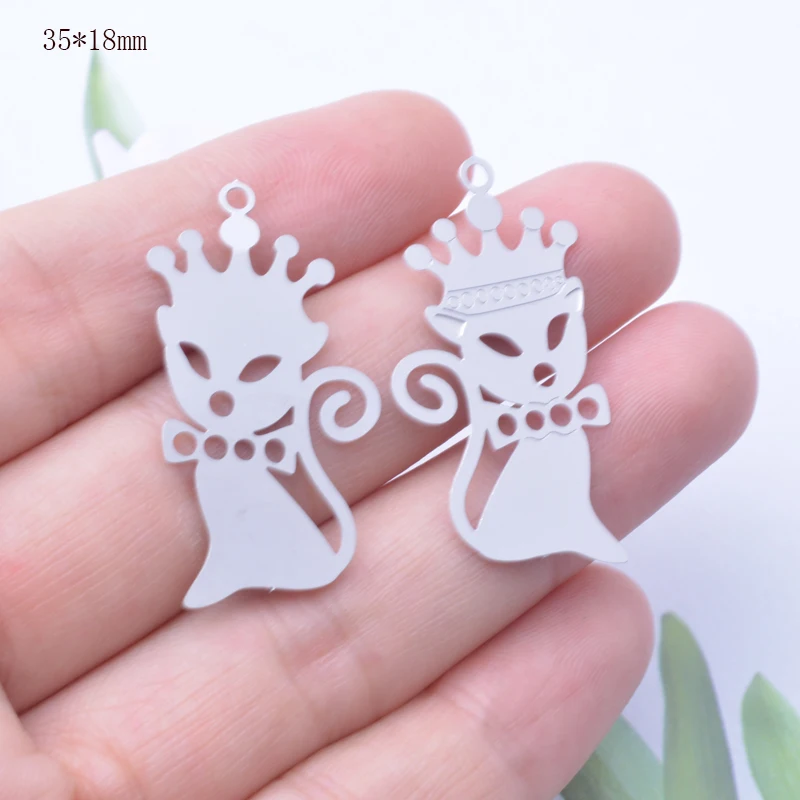 10 Stück schwarze filigrane Anhänger aus geätztem Edelstahl mit Hasen-, Mond-, Stern- und Katzenmotiven, niedliche Tieranhänger für DIY-Schmuckherstellung. – Detail 6