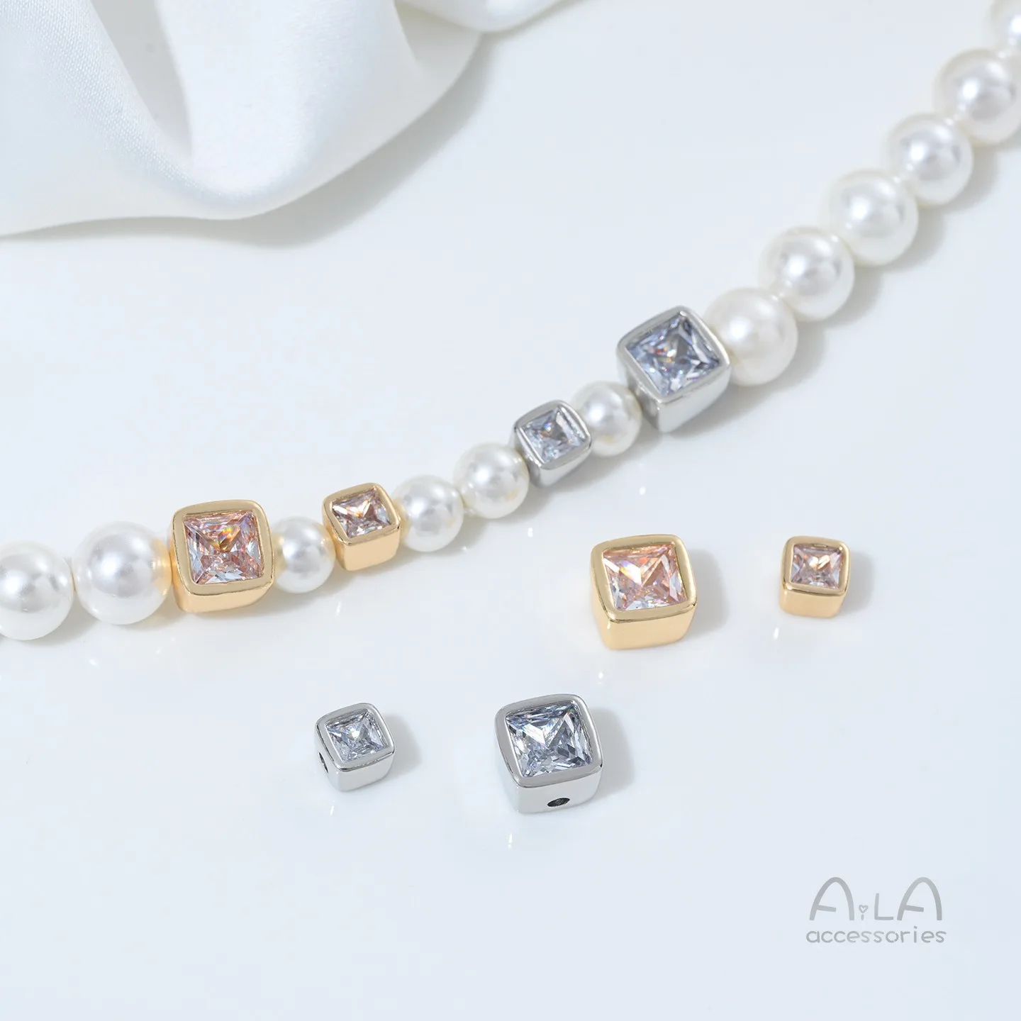 Copper-plated 14K Gold Square Zircon Square Through-hole Bead Spacer Handmade DIY Crystal String Pearl Hand Necklace Accessories