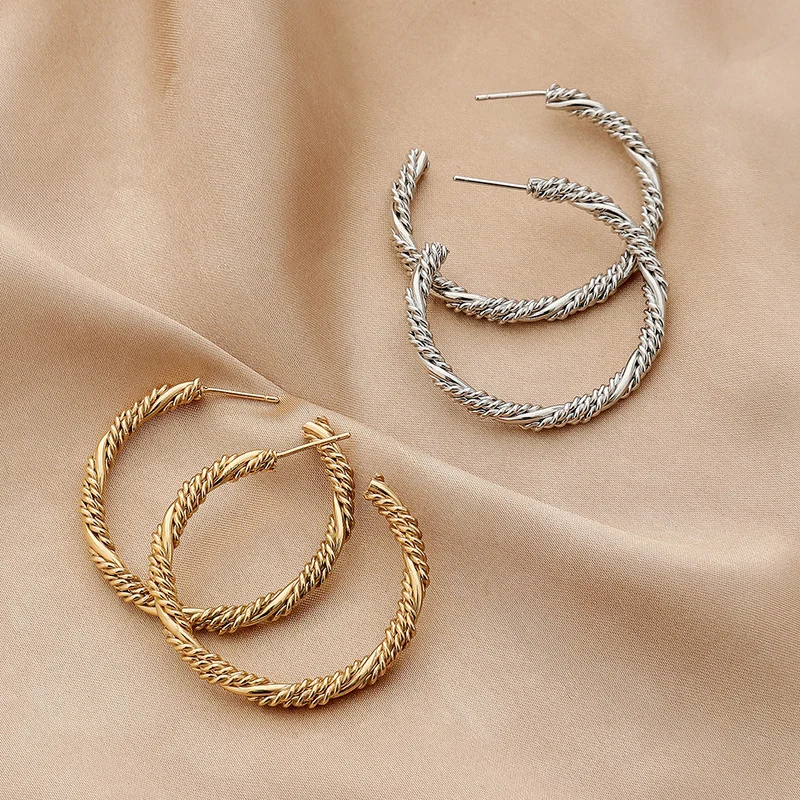 2024 New Gold Plated Cool Style Simple Geometric Big Circle Twist Earrings Women\'s Jewelry Party Gifts