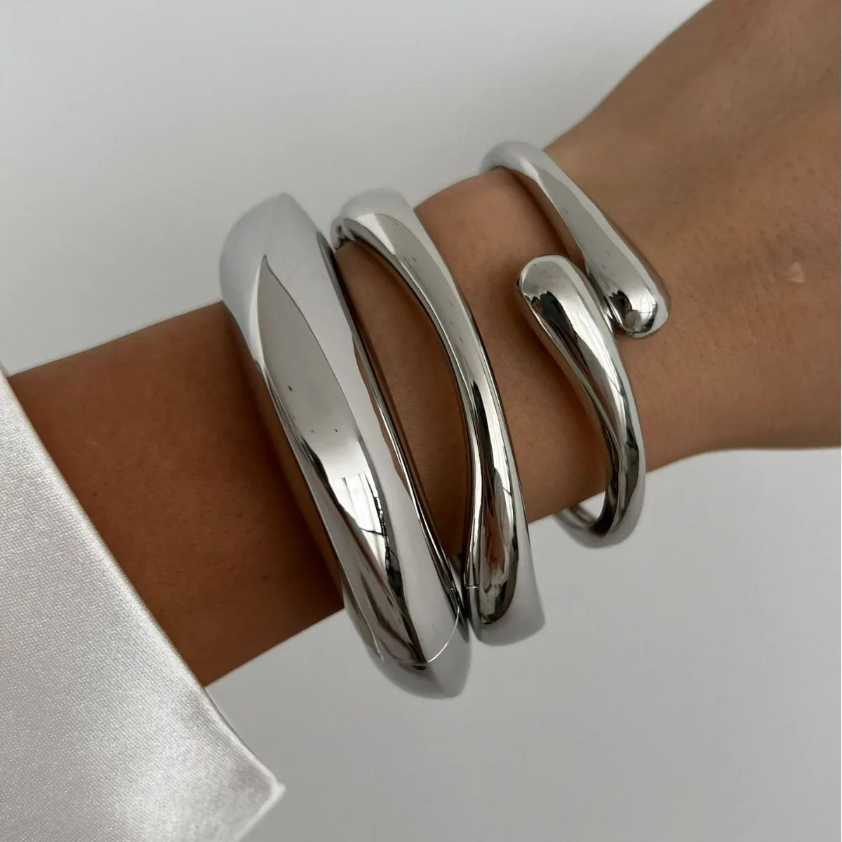 DIEZI Different Style Hip Hop Cuff Bangles Vintage Punk Gold Silver Color Geometric Spring Bangles Women Bracelets Men Jewelry