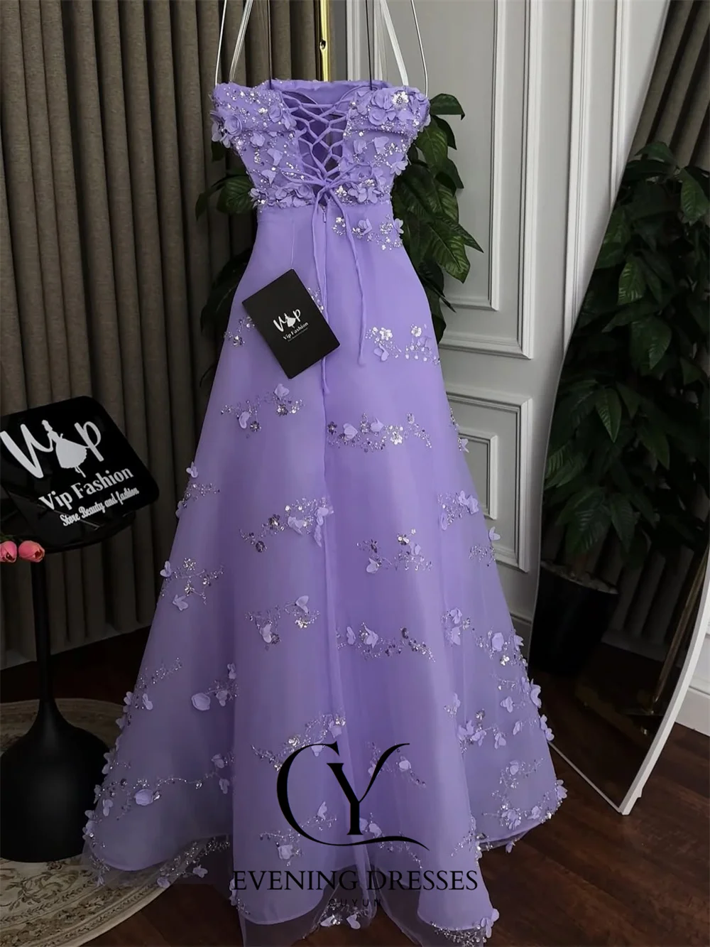 2025 쿠윤 럭셔리 여성 이브닝 드레스 스트랩리스 정교한 아플리케 프롬 드레스 맞춤형 정장 파티 가운