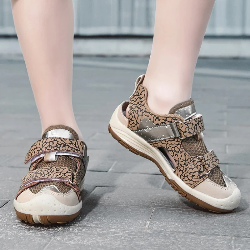 

Parent-child Soft, Breathable, Quick-drying, Anti-odor, Ultra-light Outdoor and Indoor Beach Casual Sandals with Easy Bending