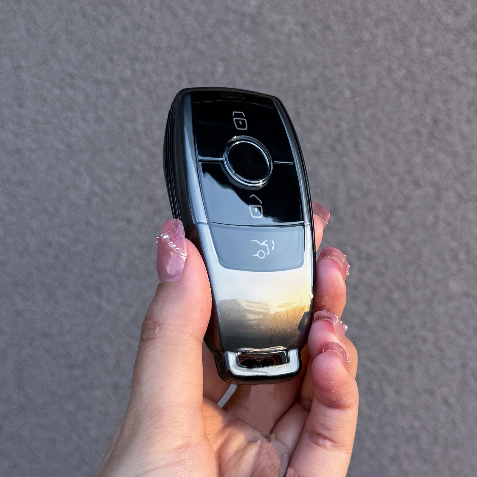 Soft TPU Car Key Case For Mercedes Benz GLC C200 C180 CLA W177 W205 W213 W222 CLE GLB X167 AMG A C E S G Class Key Case Holder