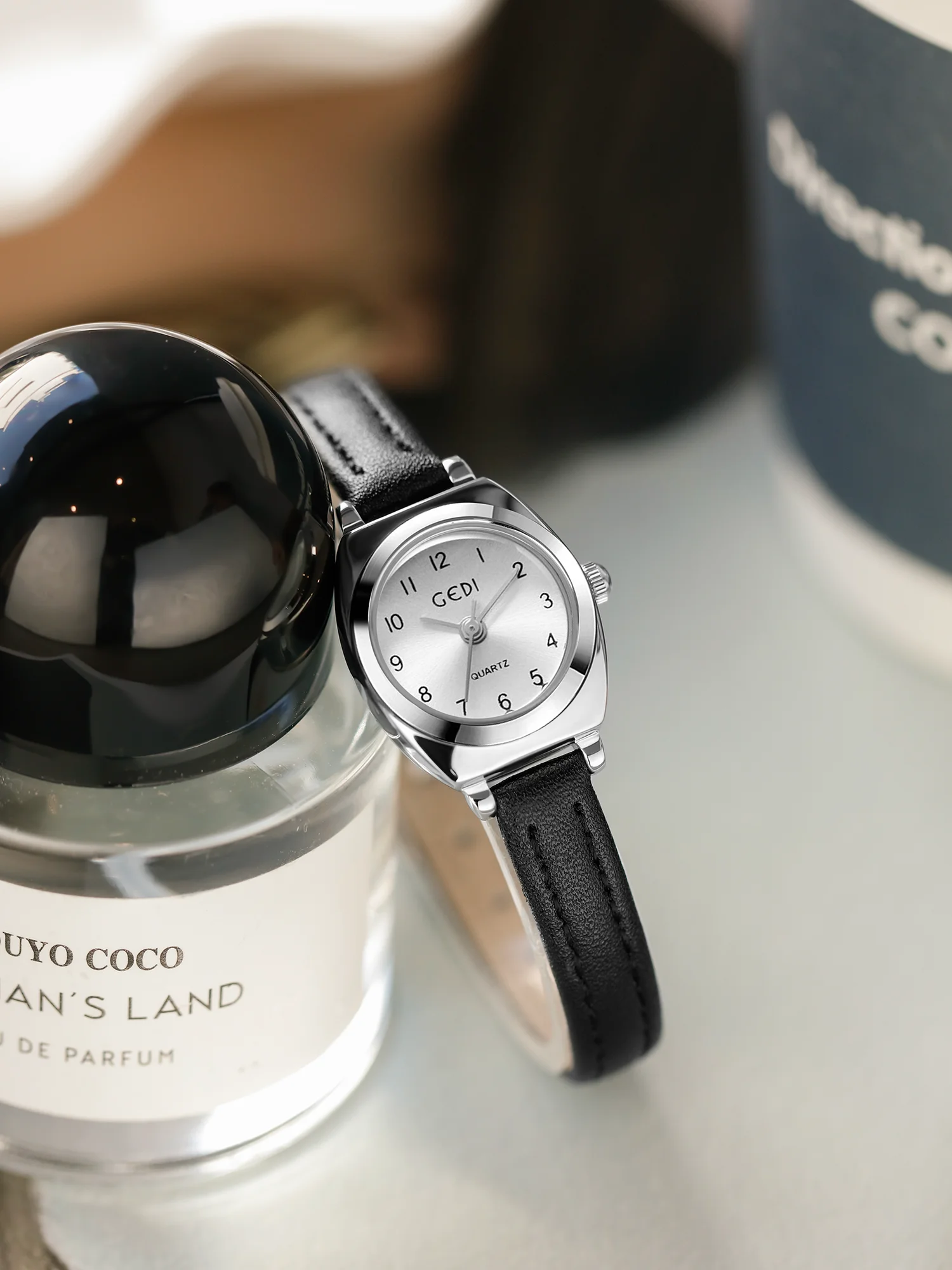 Luxury Watches For Women2026 New CollectionLight Luxury Small Dial Watches For Women Perfect For Students Compact And Exquisite.