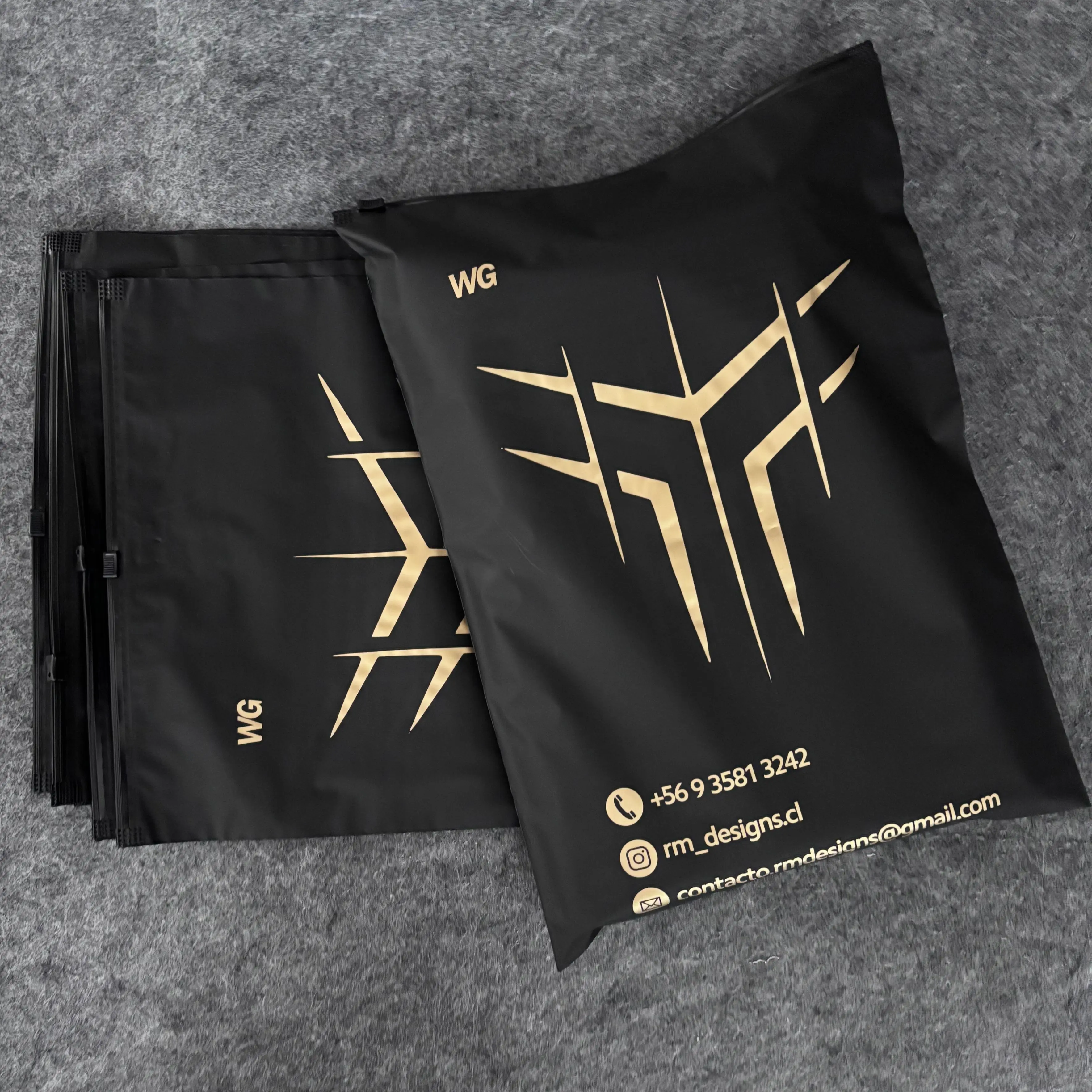 cheap price eco friendly custom print frosted zipper pencil pouch plastic bag,cosmetic packaging bag with black zipperclothes