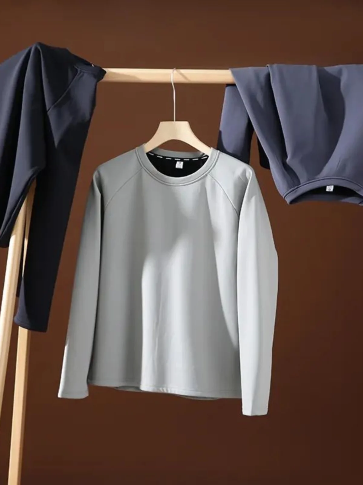 

Outdoor Fleece Lined 3D Cut Shoulder Sweatshirt Men's Air Layered Fleece Autumn Winter round Neck Pullover Hoodie